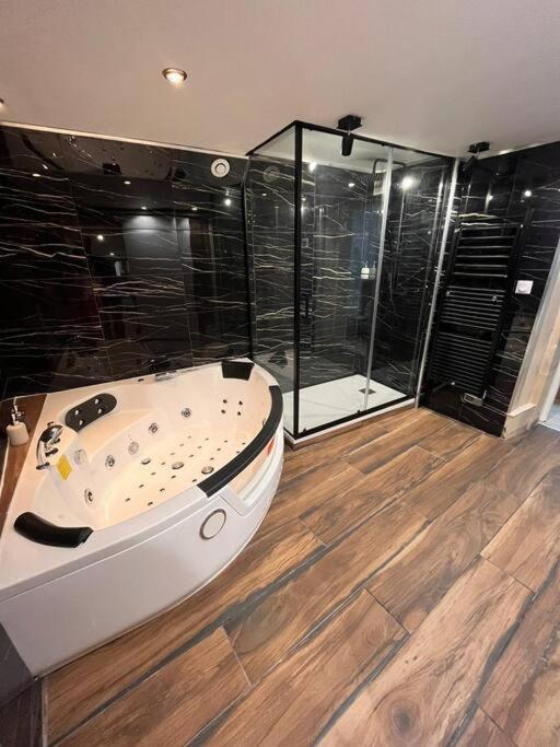 Appartement - Saint-Blaise Кан Екстериор снимка